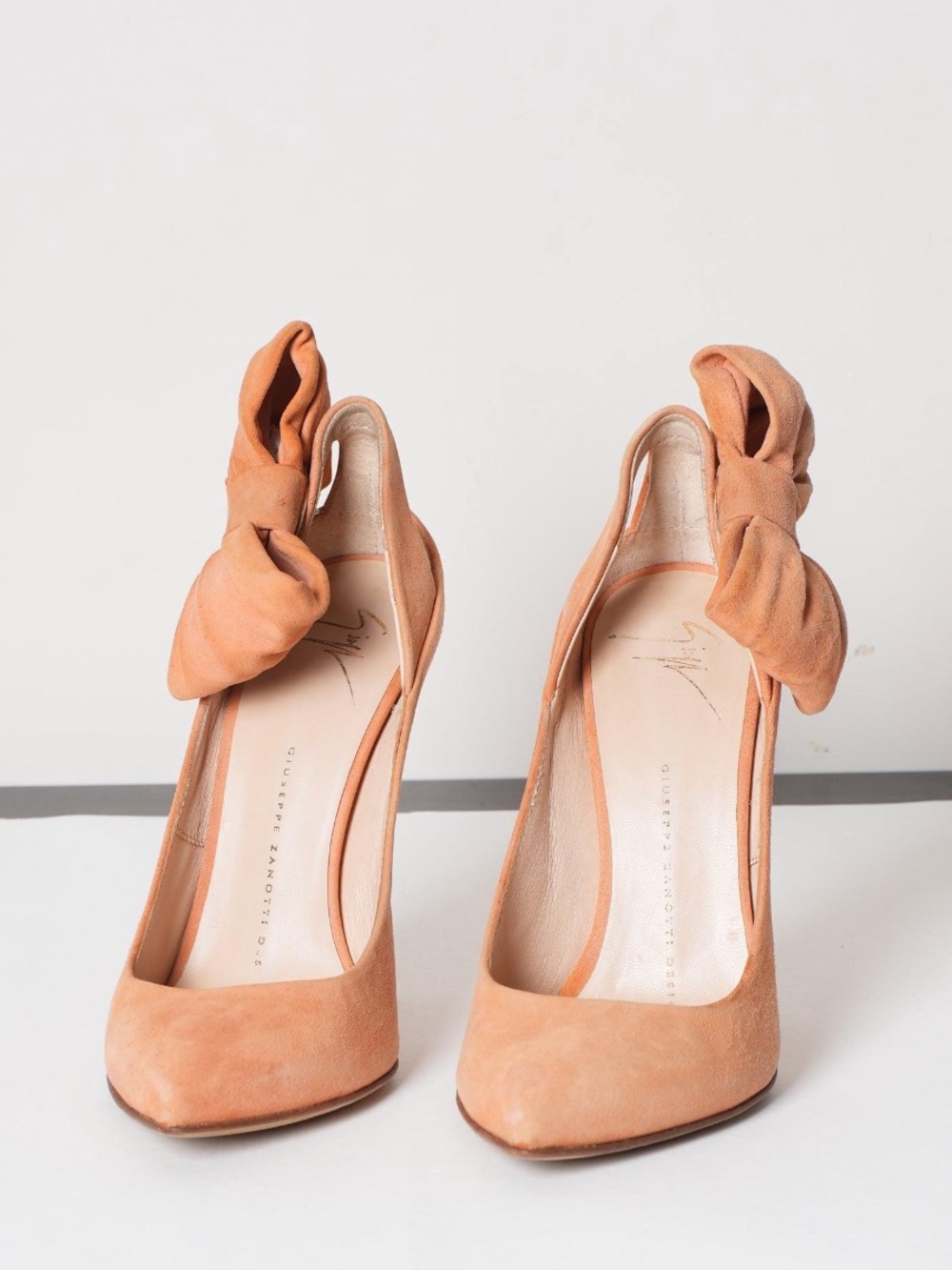 Guiseppe Zanotti Peach Suede Bow Accent Pumps
